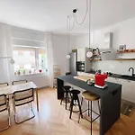 Apartamento Cosy Tivoli Center Free Park