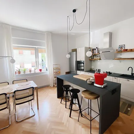 Apartament Cosy Tivoli Center Free Park Lublana